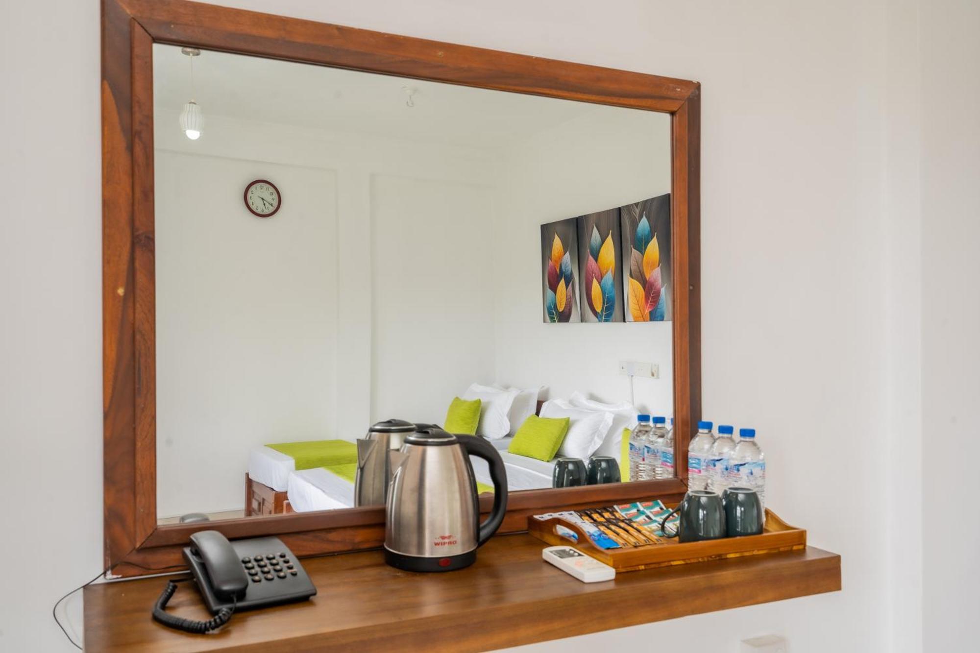 Kandy City Oasis Hotel Екстериор снимка