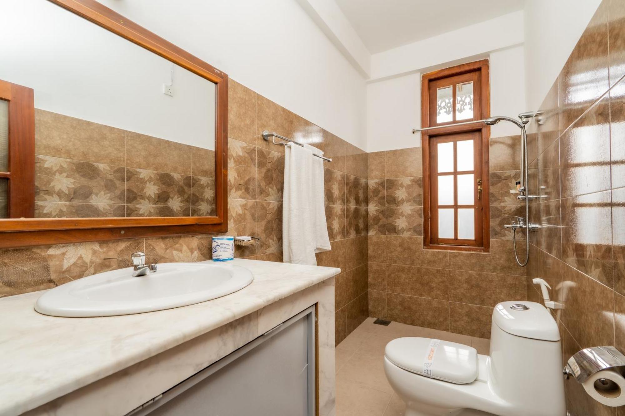 Kandy City Oasis Hotel Екстериор снимка